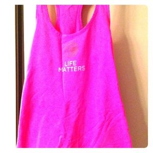 Workout sleeveless top